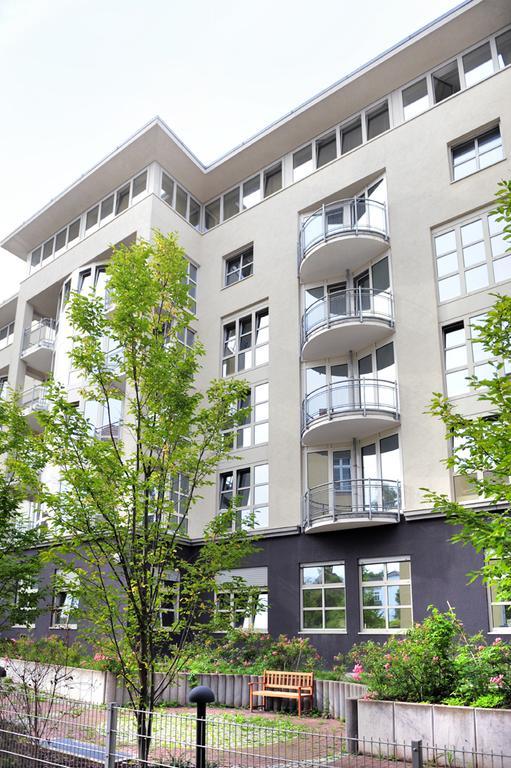 In Hotel Berlin Exterior foto